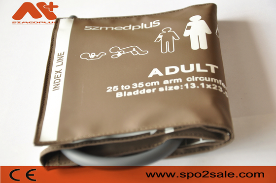 วัสดุ PU สำหรับผู้ใหญ่ NIBP Cuff 27cm M1574A Philips พร้อมสายยางเดี่ยว
